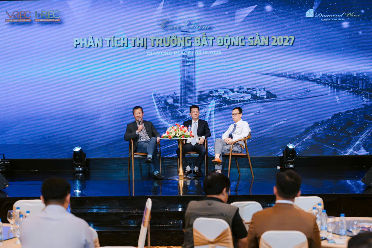 TỌA ĐÀM PHÂN TÍCH THỊ TRƯỜNG BẤT ĐỘNG SẢN – KỶ NIỆM 8 NĂM THÀNH LẬP CÂU LẠC BỘ BẤT ĐỘNG SẢN VREC & HREC VÀ CHÚC MỪNG 22 NĂM NGÀY DOANH NHÂN VIỆT NAM.