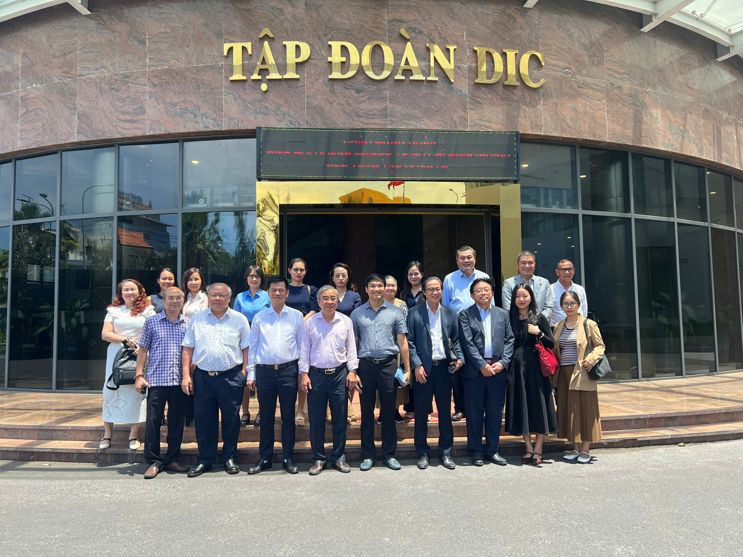 HOẠT ĐỘNG KẾT NỐI VÀ TÌM HIỂU CƠ HỘI ĐẦU TƯ TẠI BÀ RỊA - VŨNG TÀU