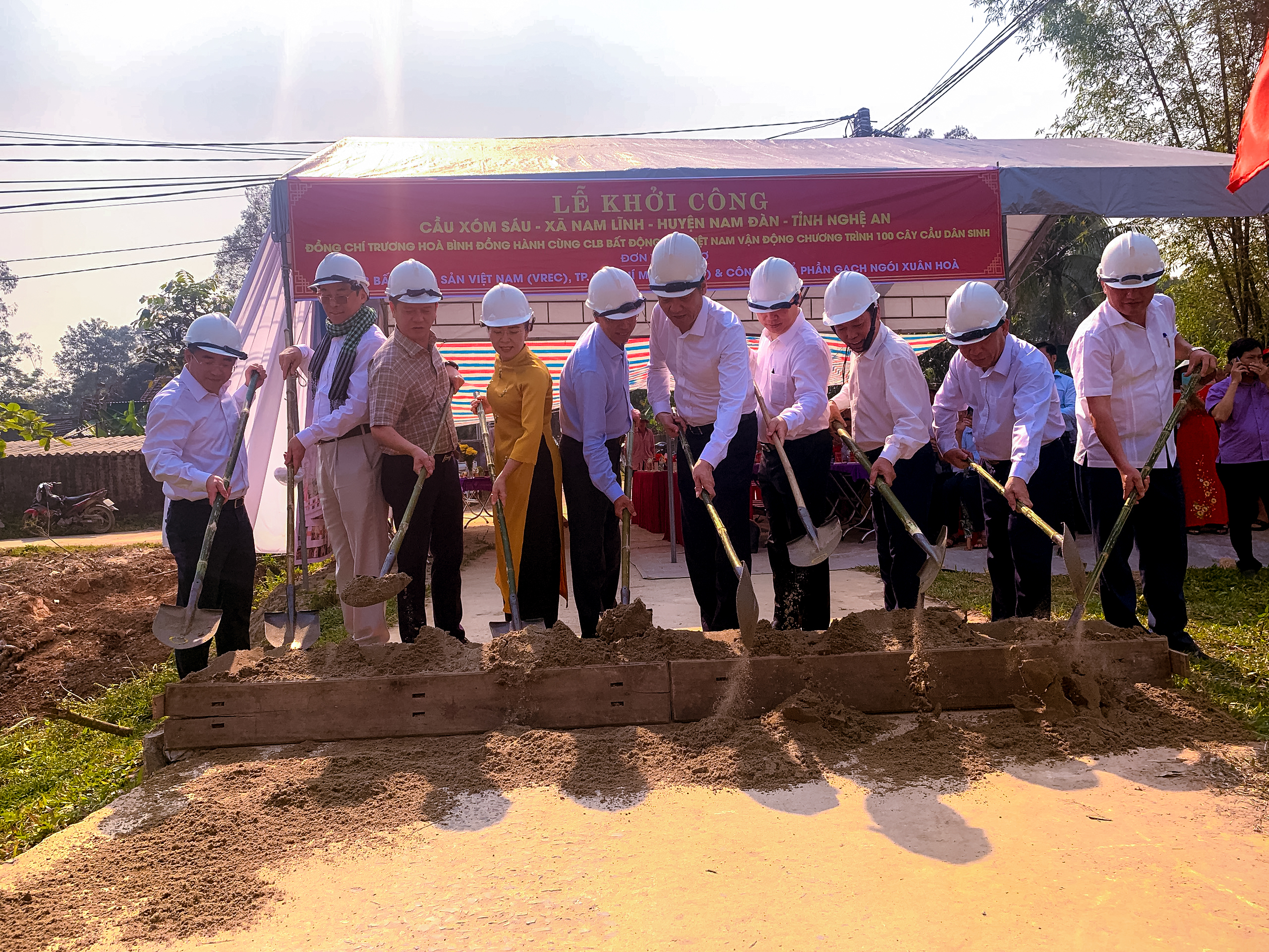 LỄ KHỞI CÔNG CẦU XÓM 6 TẠI HUYỆN NAM ĐÀN TỈNH NGHỆ AN KINH PHÍ HƠN 500 TRIỆU ĐỒNG