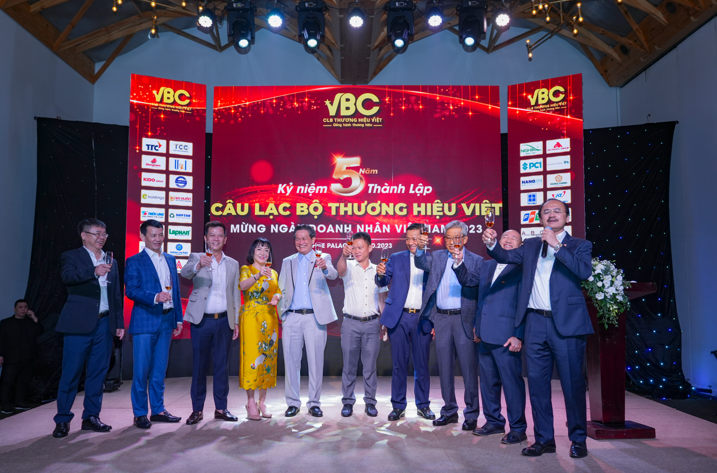 KỶ NIỆM 5 NĂM THÀNH LẬP CLB THƯƠNG HIỆU VIỆT VÀ MỪNG NGÀY DOANH NHÂN VIỆT NAM 2023