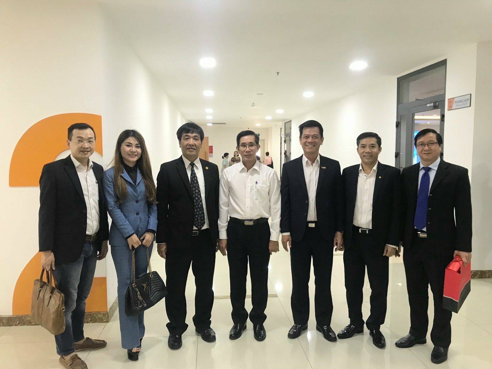 CLB Bất Động Sản Việt Nam hợp tác cùng Đại Học Kinh Tế TP.HCM