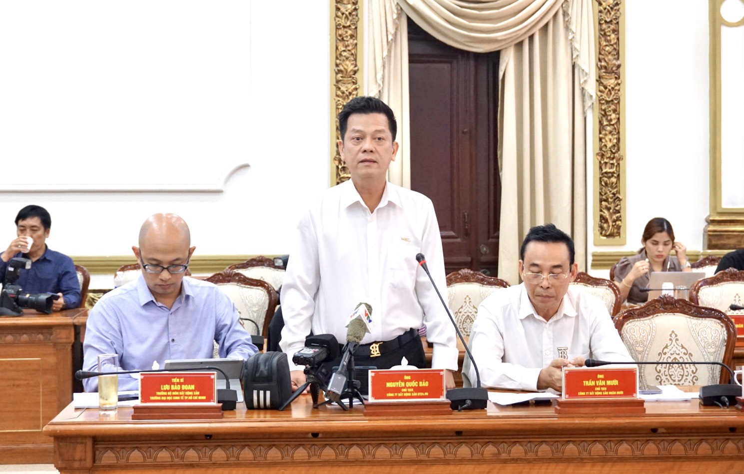 ĐẠI DIỆN CLB BẤT ĐỘNG SẢN TP.HCM (HREC) CHỦ TỊCH NGUYỄN QUỐC BẢO ĐỀ XUẤT 15 KIẾN NGHỊ VỀ ĐÓNG GÓP CHÍNH SÁCH VỀ LĨNH VỰC BẤT ĐỘNG SẢN