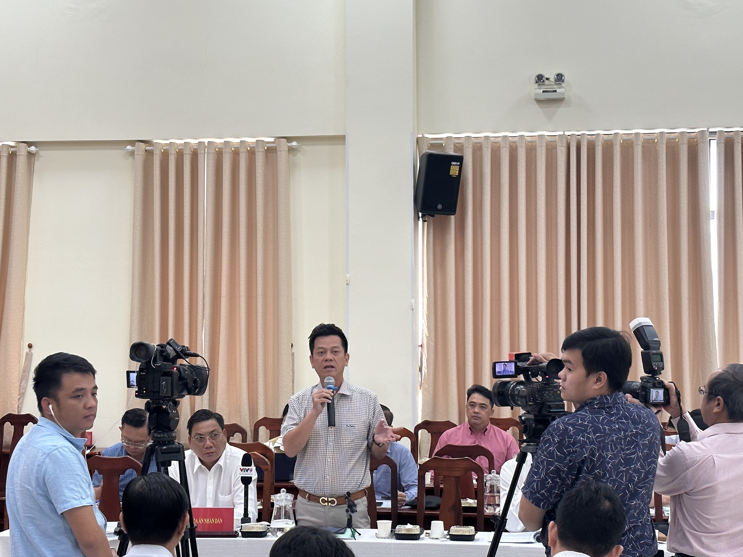 ĐẠI DIỆN CLB BẤT ĐỘNG SẢN TP.HCM (HREC) CHỦ TỊCH NGUYỄN QUỐC BẢO ĐỀ XUẤT 4 KIẾN NGHỊ VỀ ĐÓNG GÓP CHÍNH SÁCH VỀ LĨNH VỰC BẤT ĐỘNG SẢN