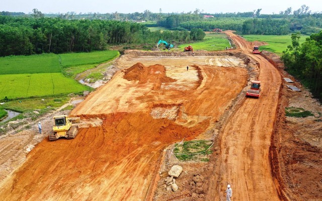 GỠ NÚT THẮT GIẢI PHÓNG MẶT BẰNG