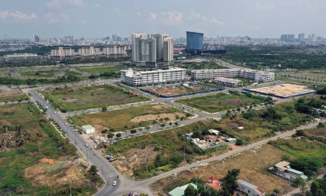 TPHCM ỦY QUYỀN CHO QUẬN, HUYỆN QUYẾT ĐỊNH GIÁ ĐẤT BỒI THƯỜNG